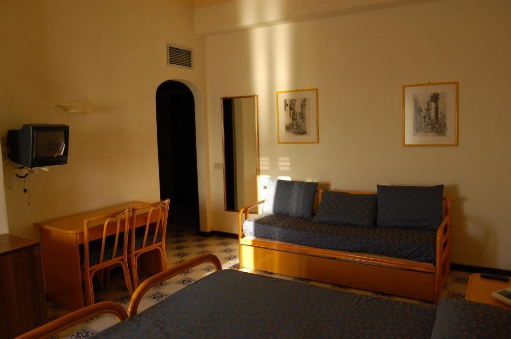Hotel Giardino Sul Mare Lipari  Room photo